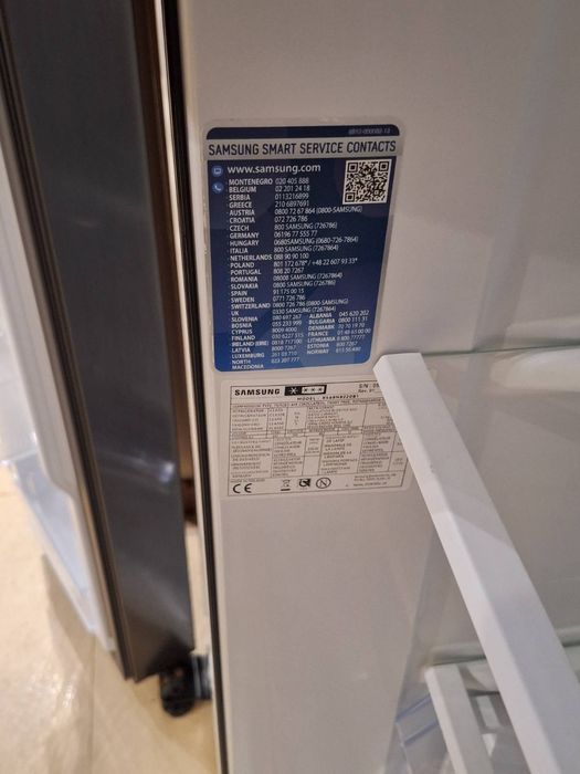 Samsung lodówka RS68N8220B1