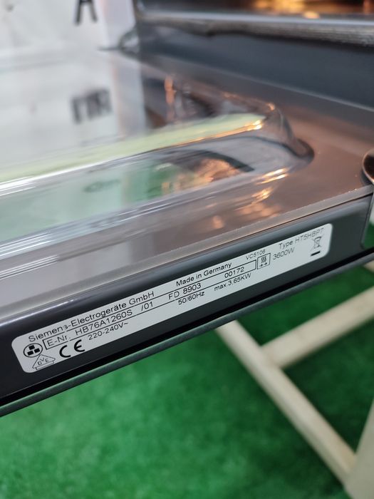 Вбудована духовка з піролітичним очищенням Siemens IQ700 Німеччина