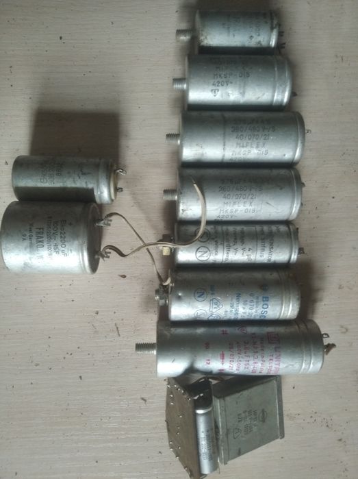 Конденсаторы разные