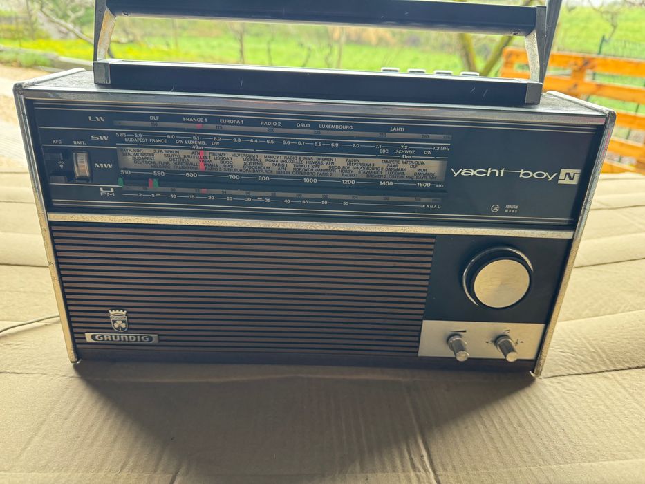 Rádio Antigo Grundig