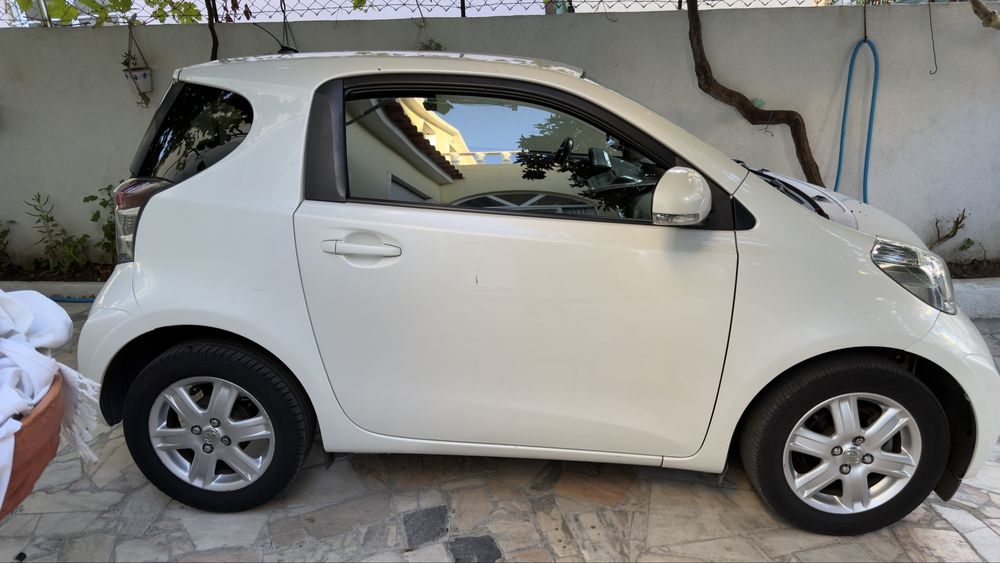 Toyota iQ 1.0 2009 | 96.000 km | 4 Lugares | AC