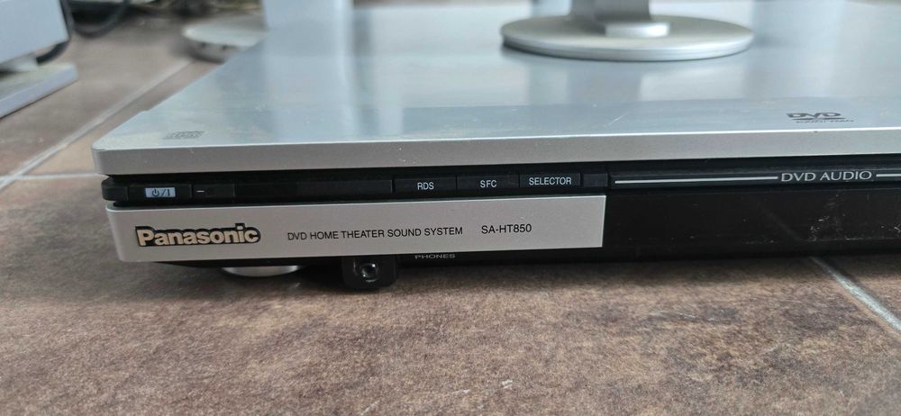 Kino domowe Panasonic SA-HT850 w komplecie 5.1