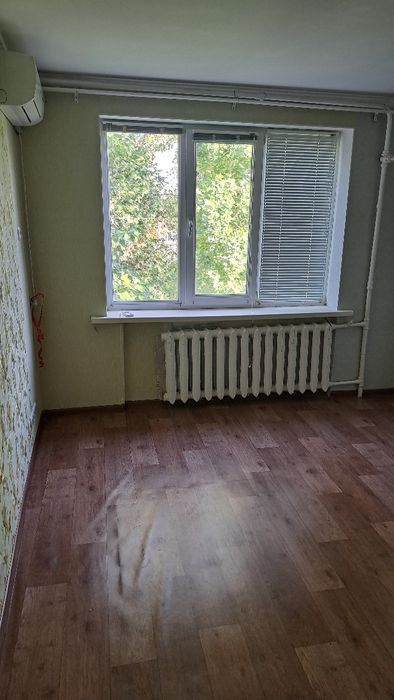2 кімнати в гуртожитку 44-й кв. 4000 $