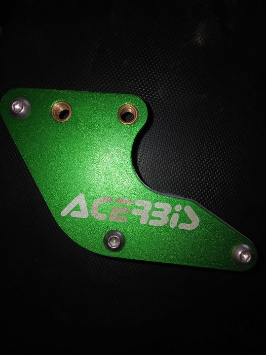 Захист ланцюга на кові неон