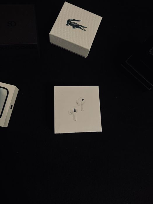 Apple AirPods Pro 2 gen MagSafe USB-C