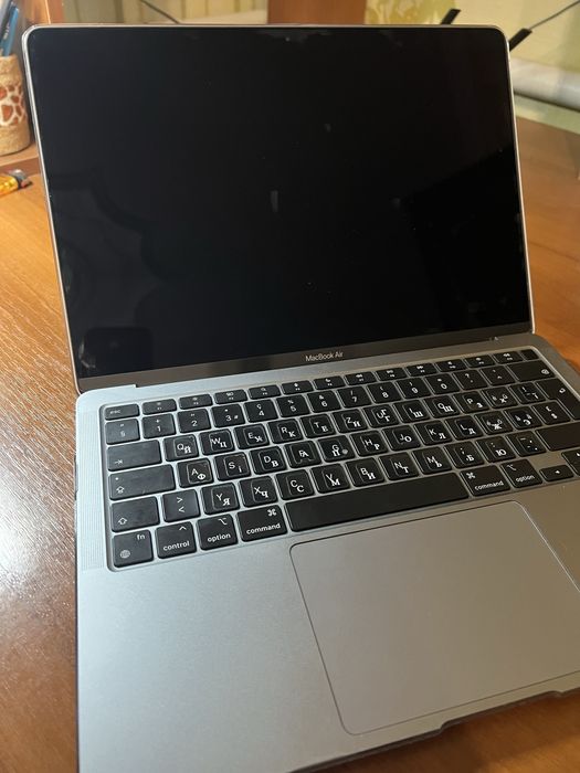 MacBook Ait 2020 M1 8/256