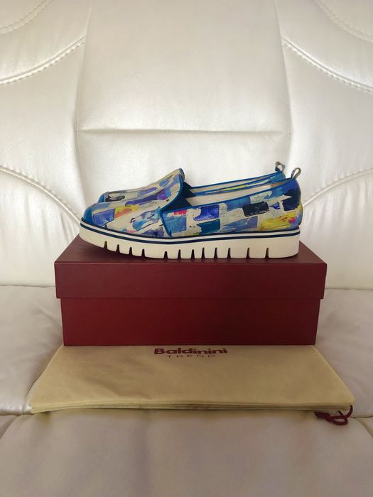 Жіночі туфлі-сліпони від італійського бренду BALDININI