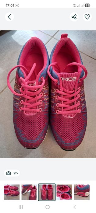 Жіночі кросівки текстильні