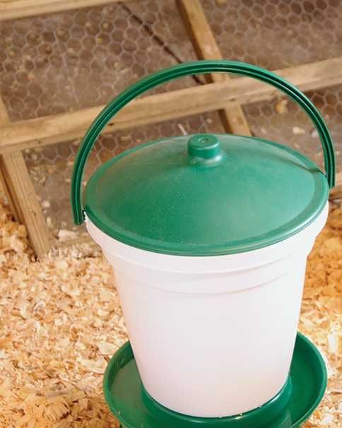 Poidło dla drobiu kur, kaczek, gęsi z pływakiem dla drobiu 18l