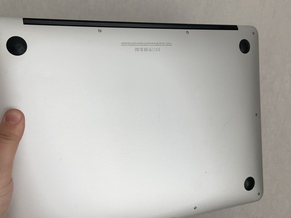 Ноутбук Macbook Air 13, зарядка, сумка