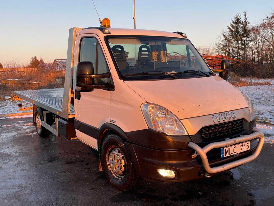 Евакуатор IVECO 35S21 2012 р, платформа з гідравлікою 5 м/2,1 м, обмін
