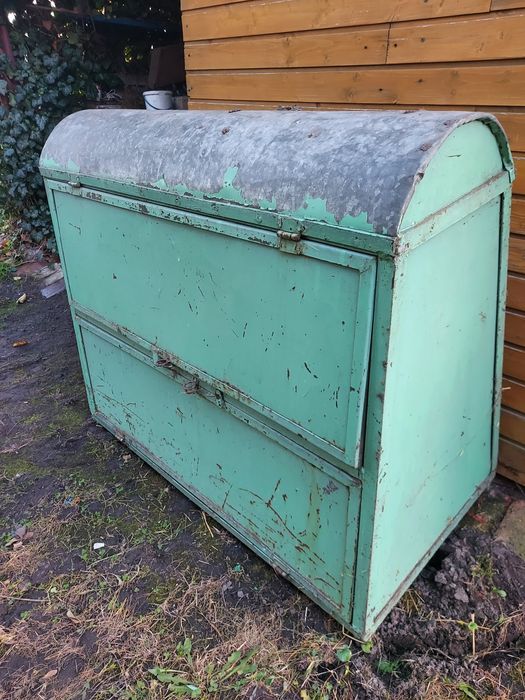 Skrzynia komoda metalowa