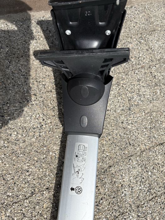 Bagażnik dachowy VW Passat, Skoda Superb