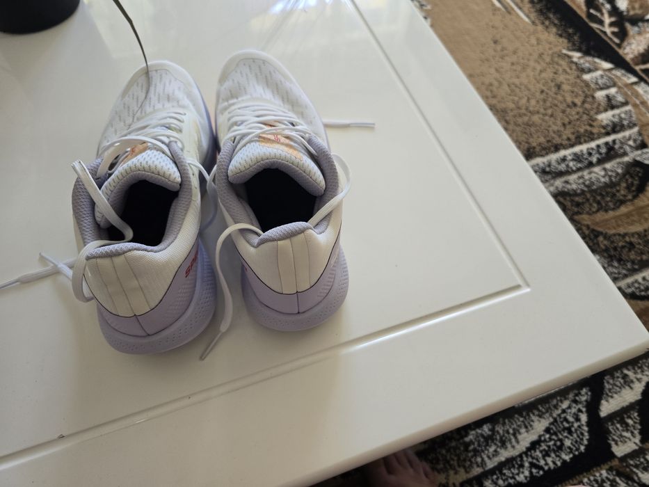 Продам кросівки  Solomon