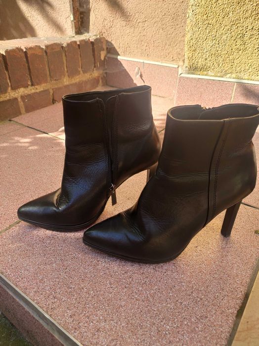 Botki na szpilce Lasocki r. 37