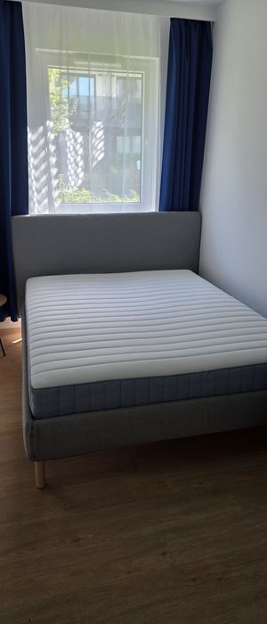 Ikea łóżko z materacem