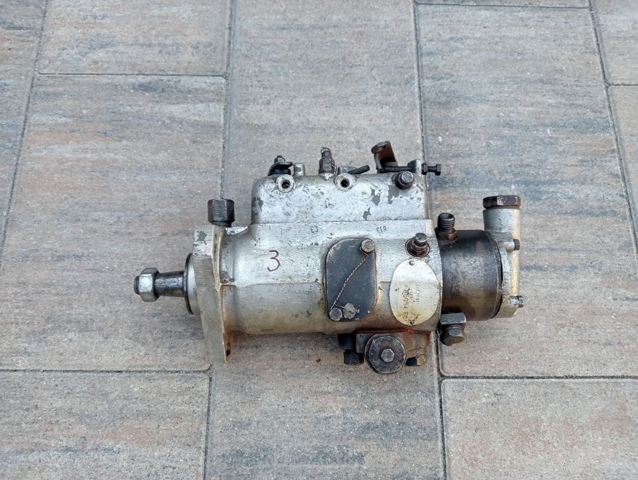 Pompa wtryskowa Perkins 3  mf 3p bułgar