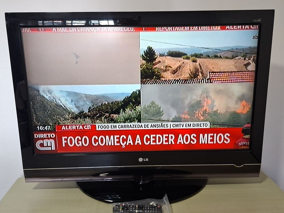 Televisão LCD Marca LG FULL HD de 37 polegadas  impecável com comando original