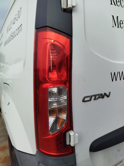 Farolim esquerdo MERCEDES-BENZ Citan (415)