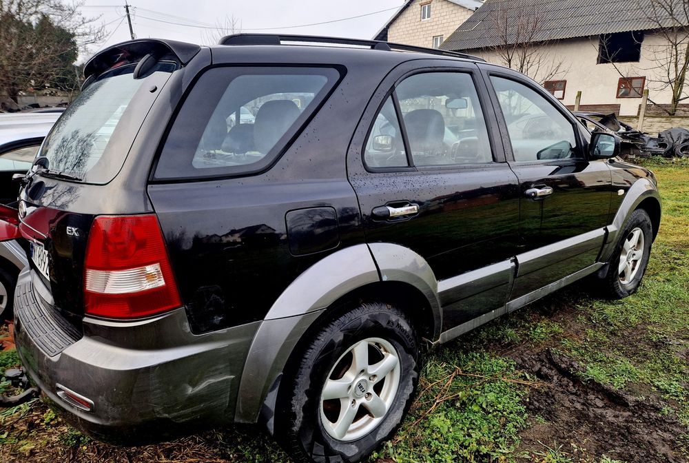 Kia Sorento I 2.5 CRDi 4x4 lakier YC część