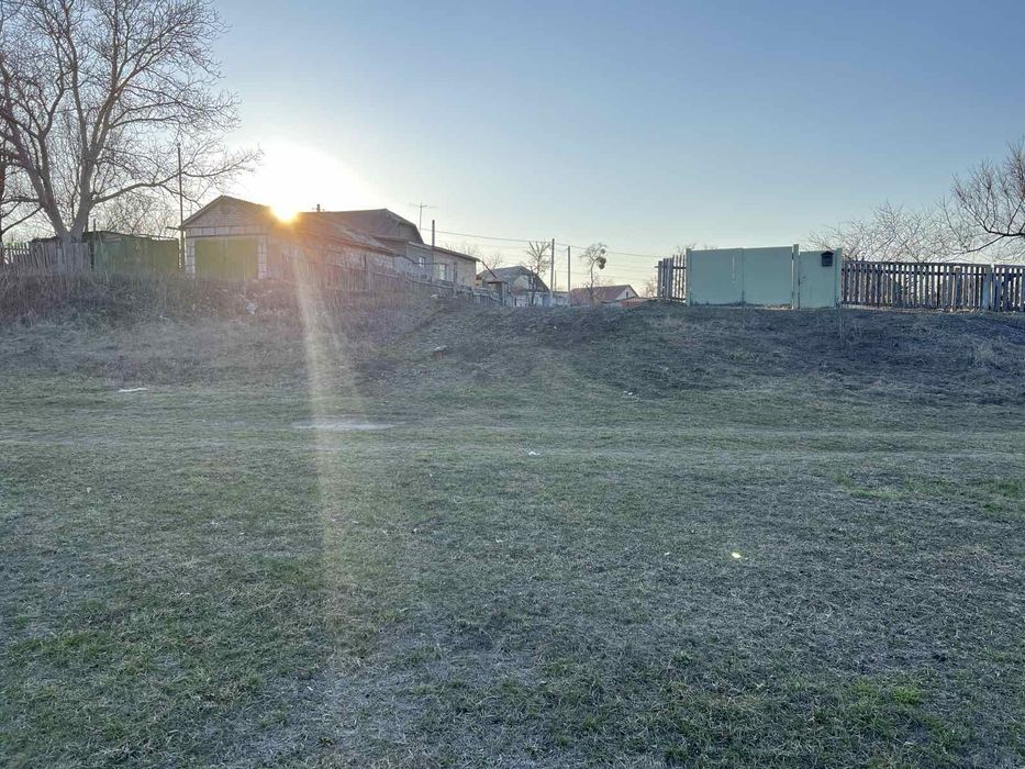 Продам фасадну ділянку 10 сот. м. Фастів