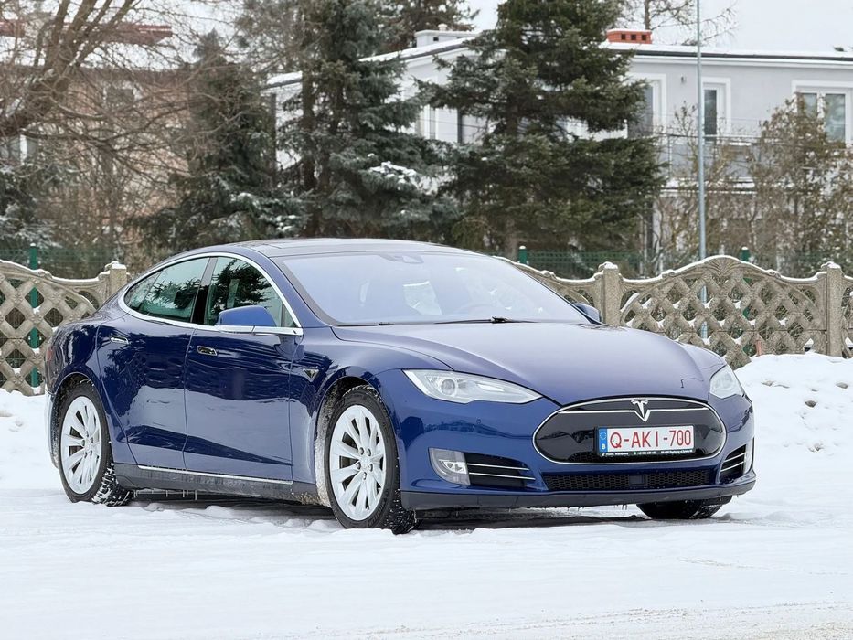 Tesla Model S
