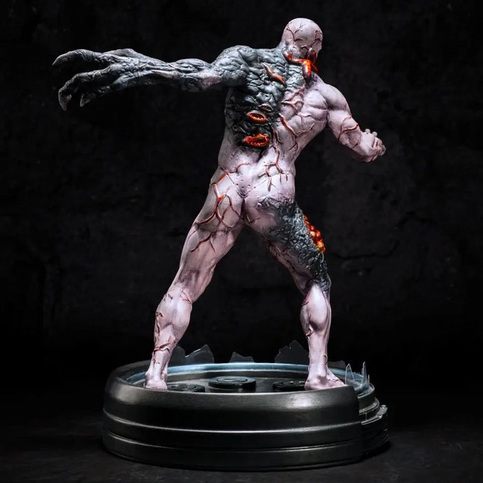 Resident Evil Tyrant - Limited Edition Statue