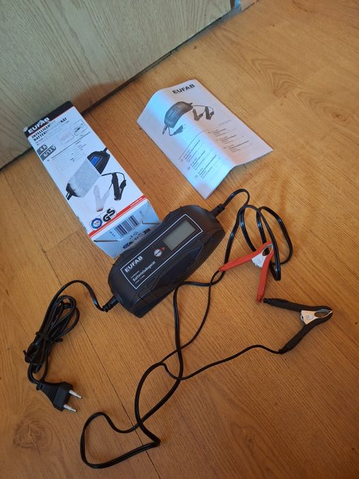 Prostownik automatyczny 6/12V 4A  Eufab powystawowy