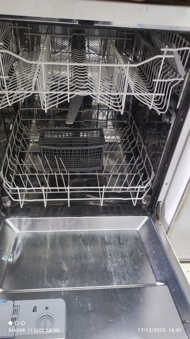 Vendo 2 maquinas de lavar loiça modernas, estado novo 130€ cada