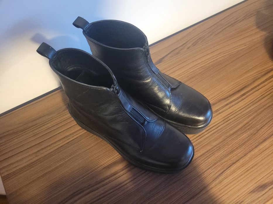 Zign bodki na platformie zamek roz.37