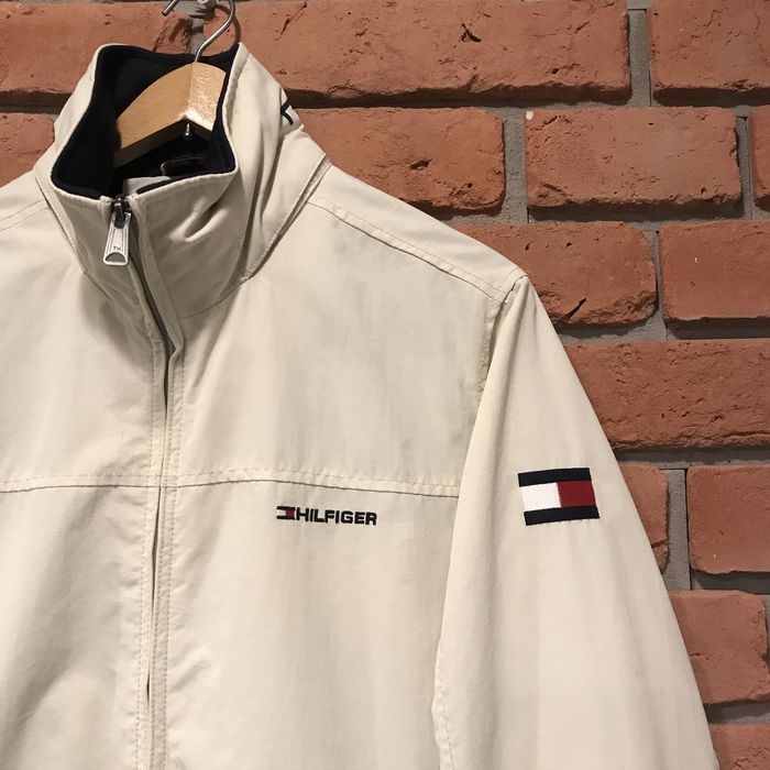 Kurtka TH Tommy Hilfiger jasna beżowa z kapturem chowanym ecru logo