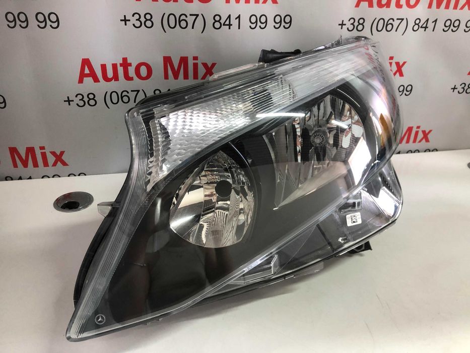 Фара Mercedes Metris Vito Америка A4479068100 A4479068200