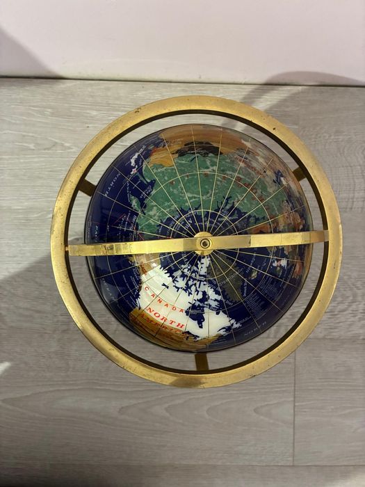 Globus Gemstone z kamieni szlachetnych