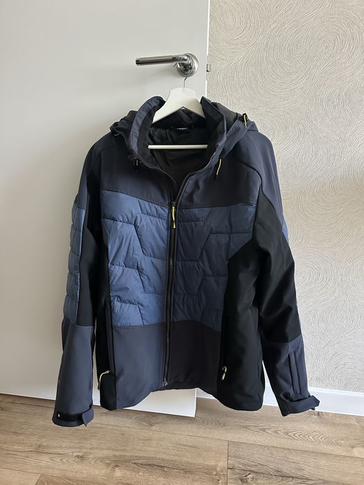 Зимова лижна куртка