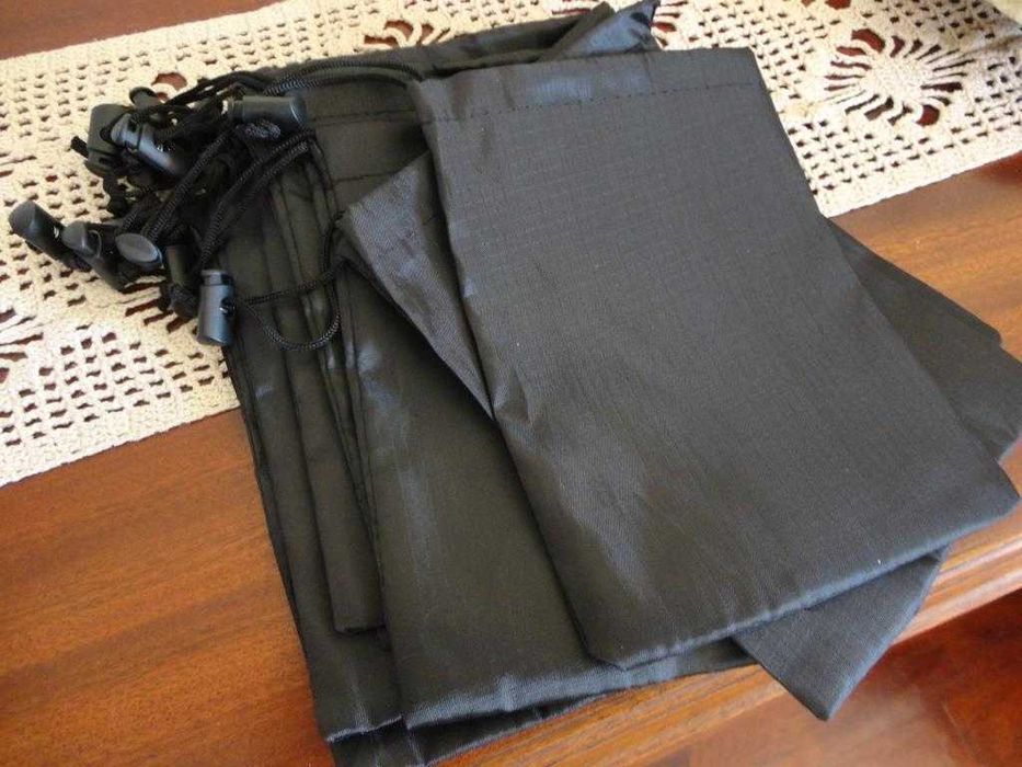 Sacos com fecho de cordão