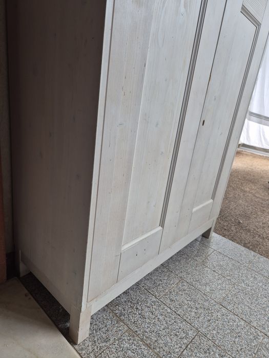 Movel ikea 2 portas 3 prateleiras
