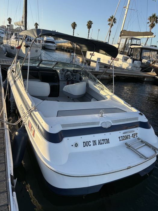Barco Cobalt Marine 253 | Motor Hp Volvo Penta 5.7 GXi V8