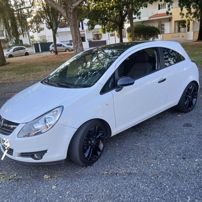 Opel Corsa 1.4 16v (100CV) Black Edition