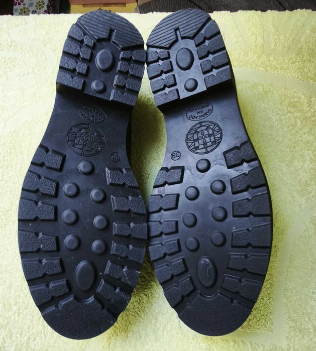 Loafers / Mocassins Zenda Tamanho 39 em pele