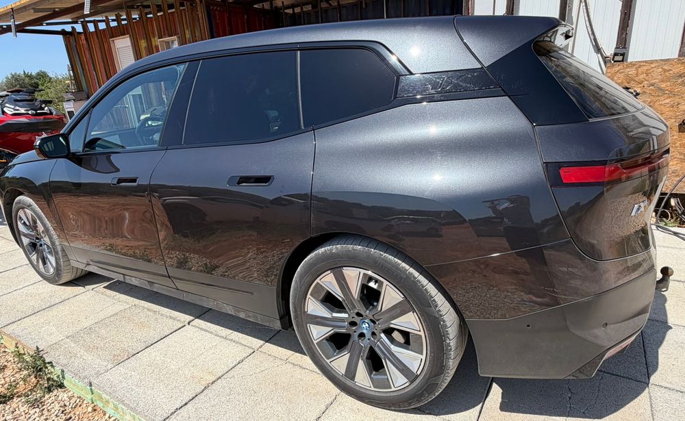 BMW iX — fotografia 5