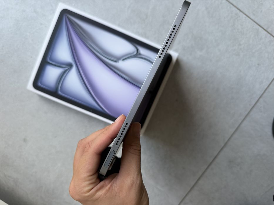 iPad Air 11 cali M2 128 GB tablet + rysik Apple Pencil Pro stan bardzo dobry