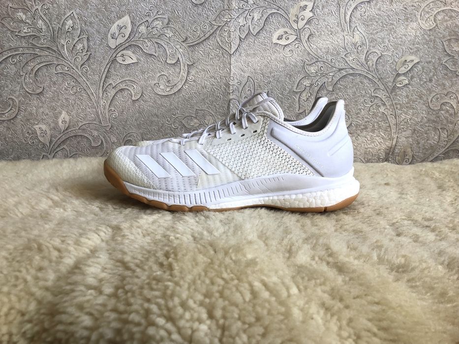 Як нові! Кросівки Adidas для волейболу, тенісу, зал 41 40,5 40 26 25,5