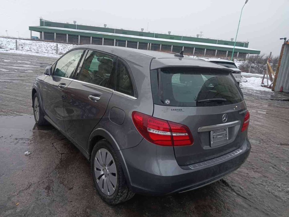 Двері MERCEDES-BENZ B-Klasse Electric W246