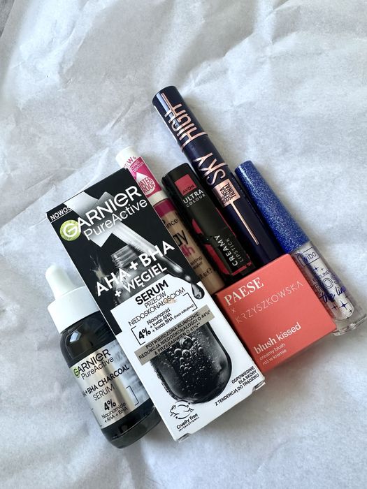 Zestaw kosmetyków mascara skyhigh maybelline garnier serum paese