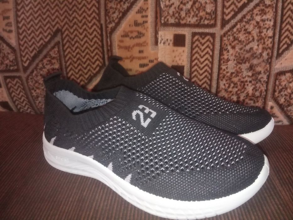 Макасини, взуття