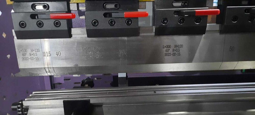 Листогиб Touch Bend с чпу 63/2500, 125/3200 E315P