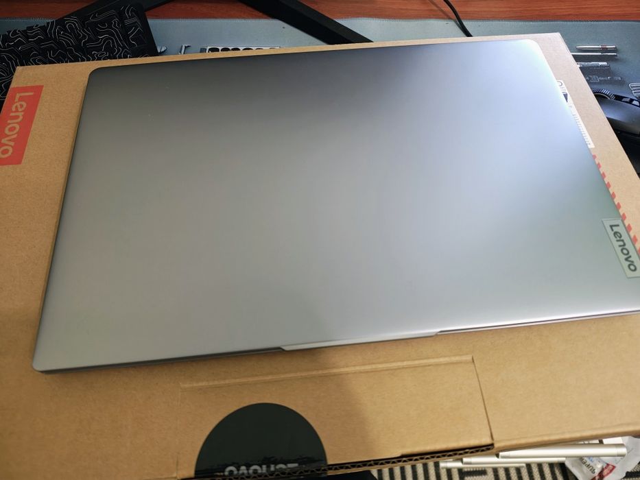 Ноутбук Lenovo IdeaPad Slim 3 15ABR8 Ryzen 7520u на гарантії