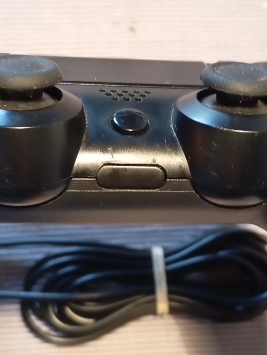 Comando com fio ps4 ler