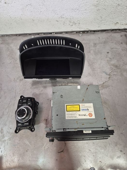 Radio navigacja ekran czytnik bmw e90 e91 lift
