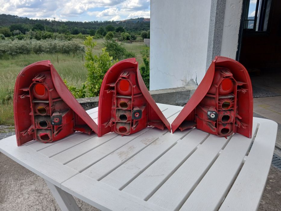Farolins traseiros  Renault clio 2